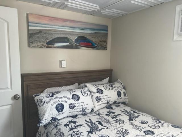 The Beachside Sylvan Beach Exterior photo